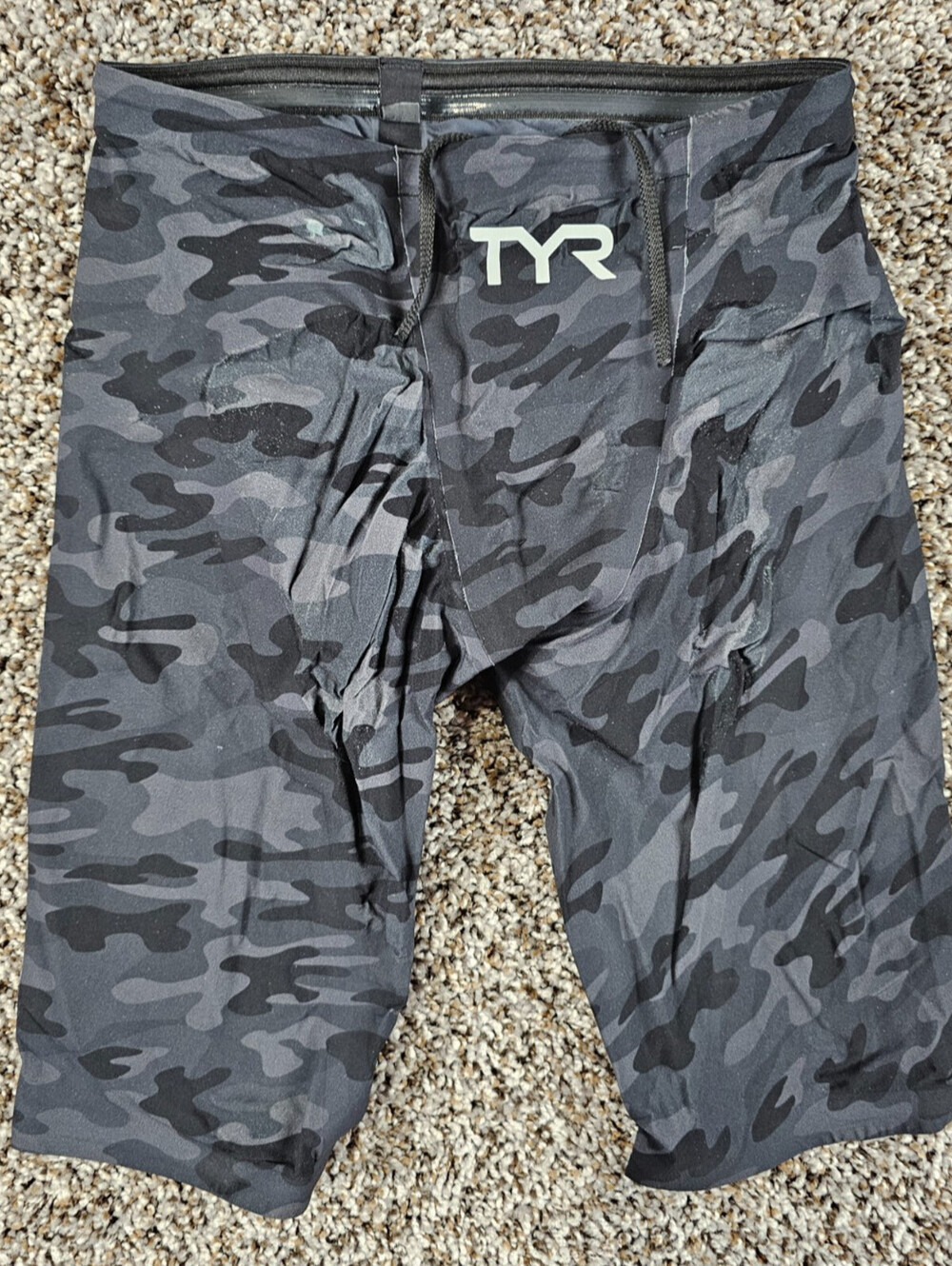 TYR Men’s Venzo High-Waist Camo Racing TechSuit Size 26